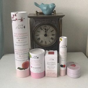 ✨SOLD✨100% Pure Makeup Bundle - Sand